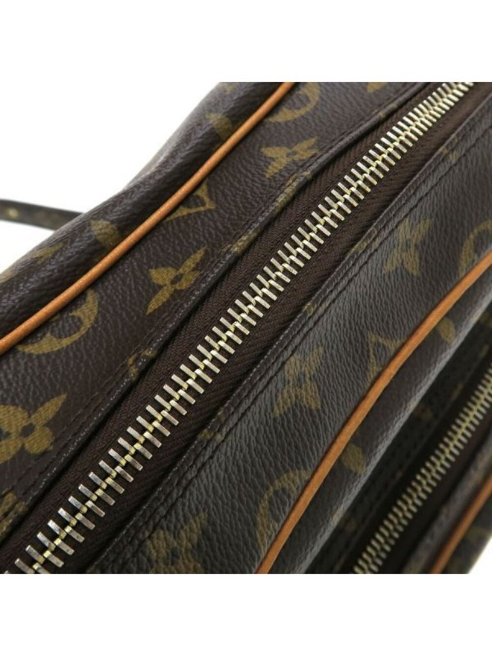 Louis Vuitton Monogram Nile Messenger Bag - Picture 6 of 9